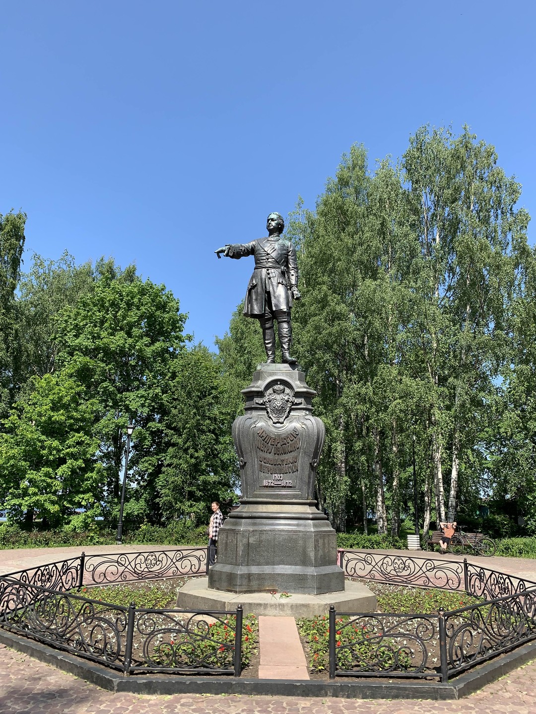 Великолепно!!! Тот случай когда хотелось, чтобы экскурсия не заканчивалась. Очень увлекательно, с душой, легко, при этом