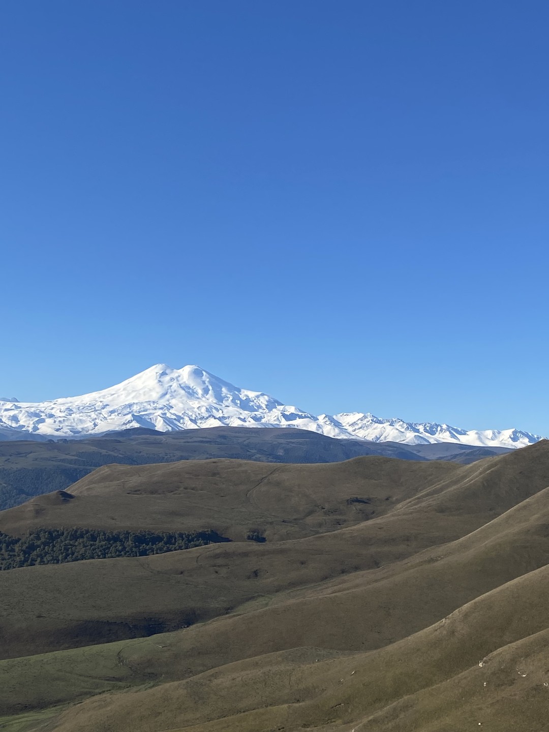 Решили попробовать съездить с гидом. Как сказал Резуан (наш гид): «Вам повезло, в первую очередь со