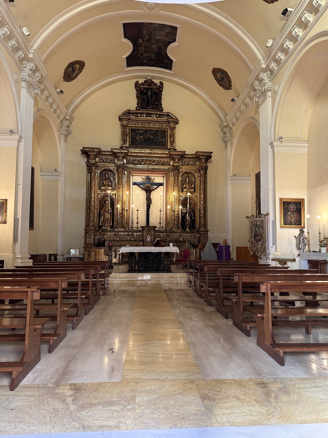 Очень рады, что для знакомства с Бари выбрали именно этот маршрут!