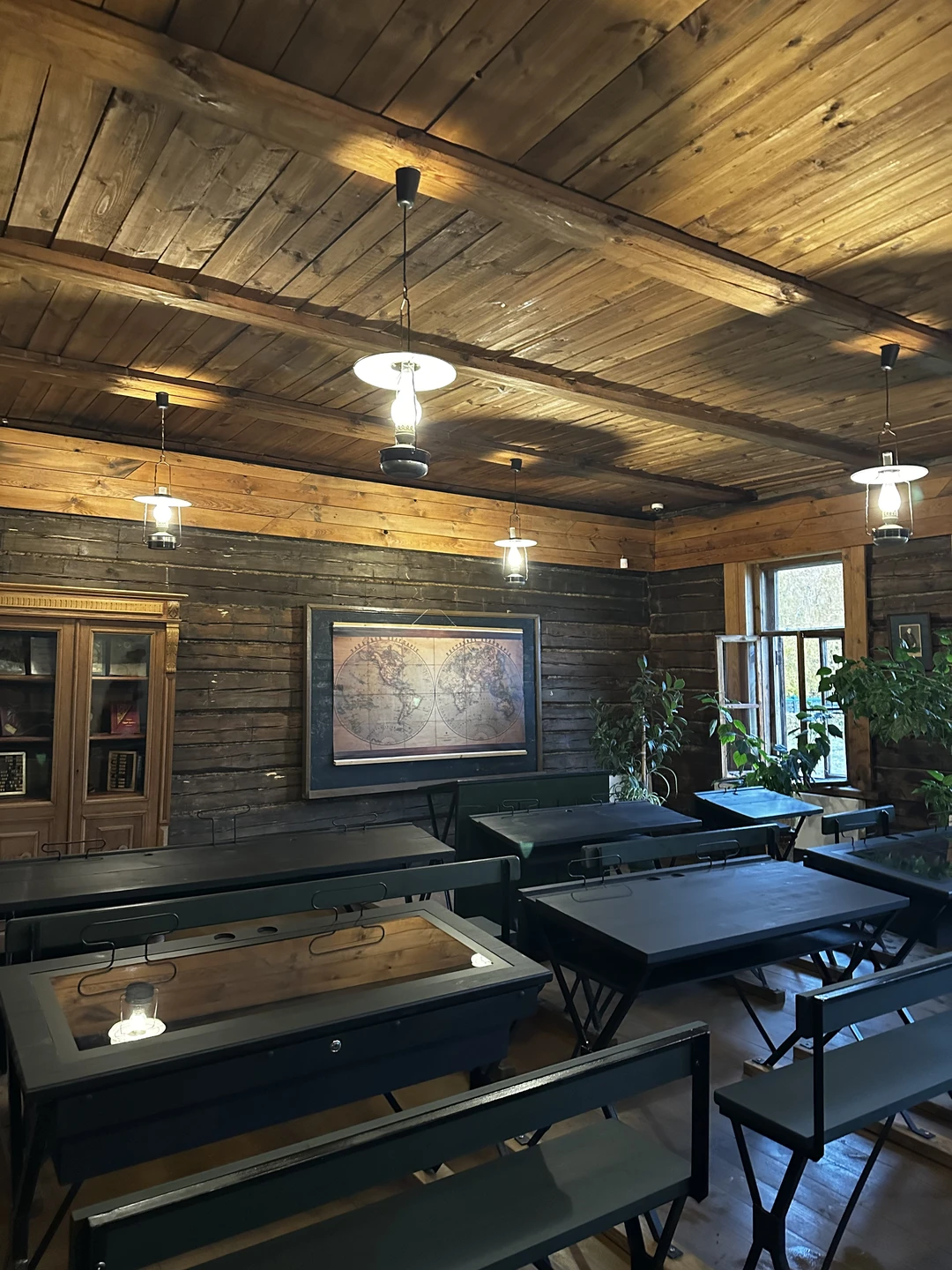 Огромное спасибо Дмитрию за интереснейшую поездку экскурсию. Дмитрий рассказывает с увлечением, влюбляя в родной край. На