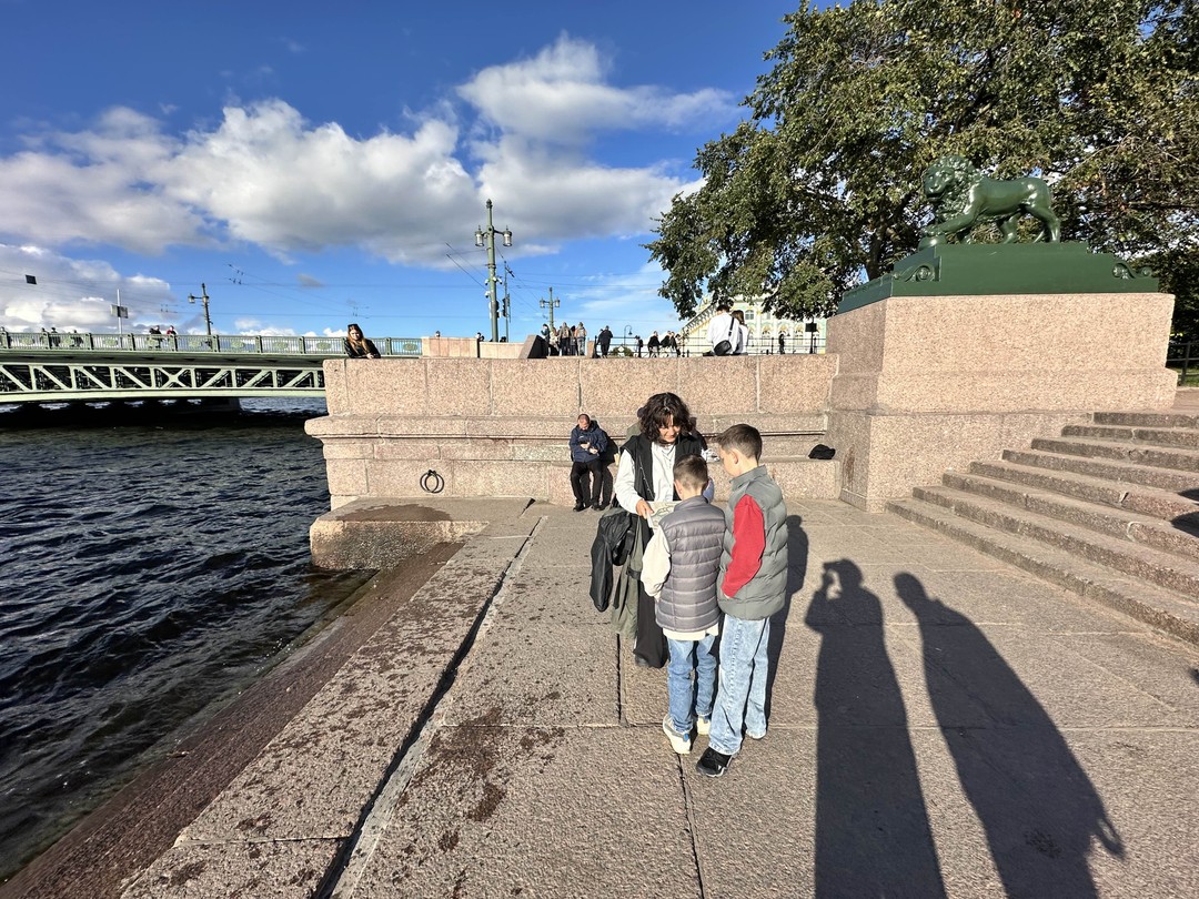 Обзорная экскурсия по Петербургу для детей (8+) (Анна)