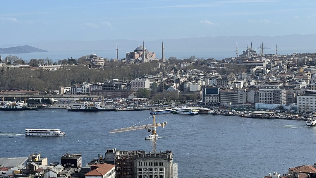 Трансфер из аэропорта Стамбула в любую точку города или обратно (Олег)