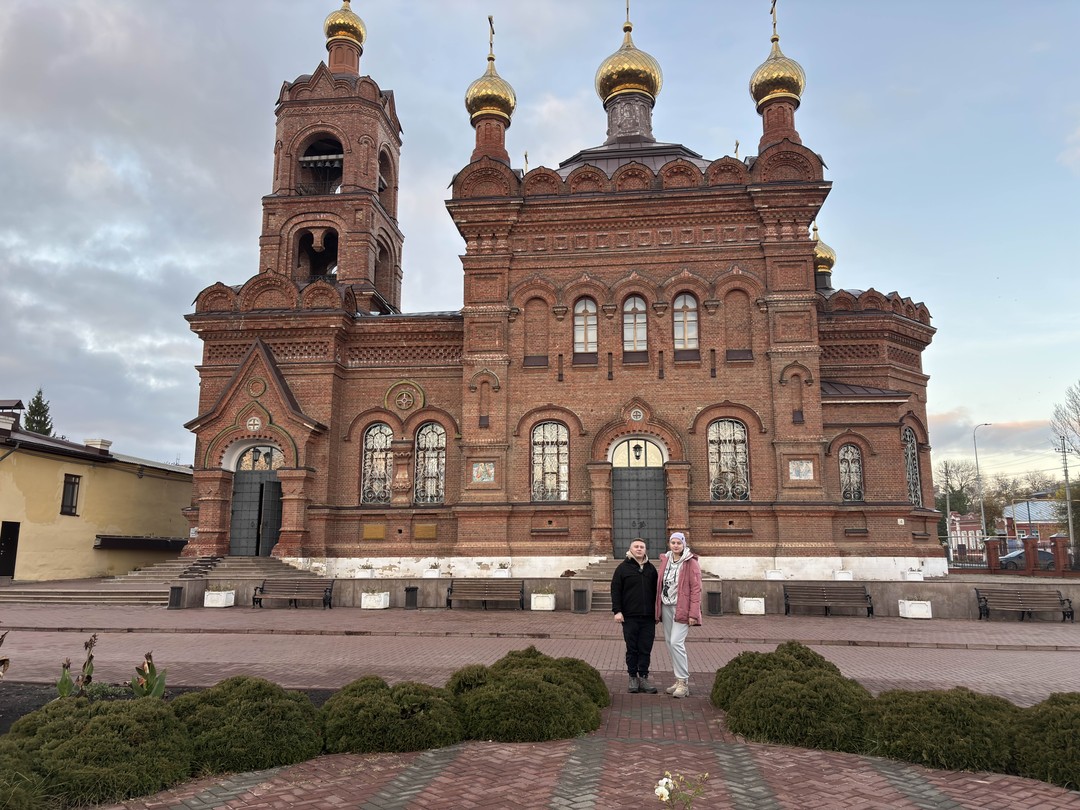 Очень интересная экскурсия, нам безумно понравилось! Экскурсовод умеет заинтересовать, рекомендуем к посещению, особенно если вы впервые в городе!