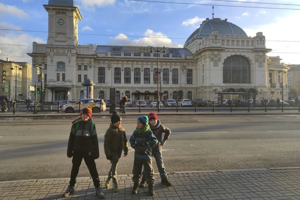 Квест-экскурсия по Витебскому вокзалу в Петербурге (6/10)
