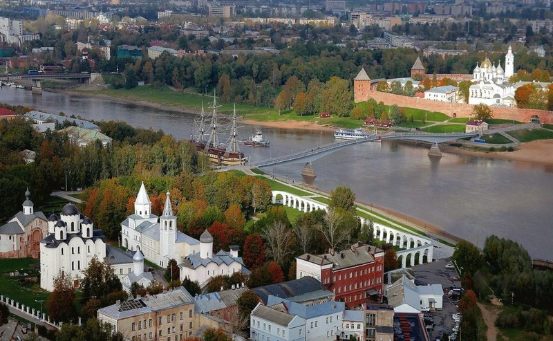 Величие старинного Новгорода (на вашем авто)