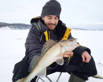 Рыбалка и перекус на льду