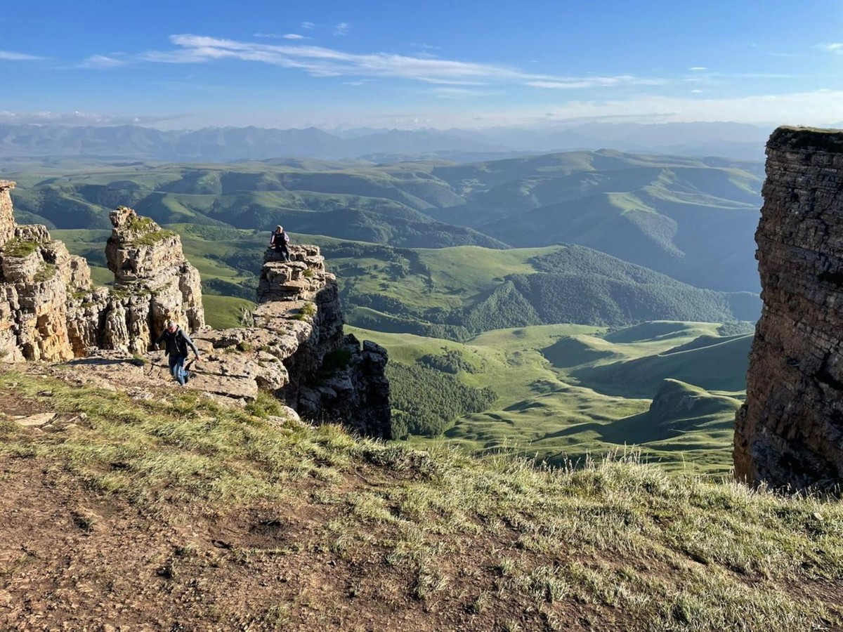Фото По дороге с облаками из Кисловодска: Северное Приэльбрусье — Малый Бермамыт — Хасаут — Джилы-Су