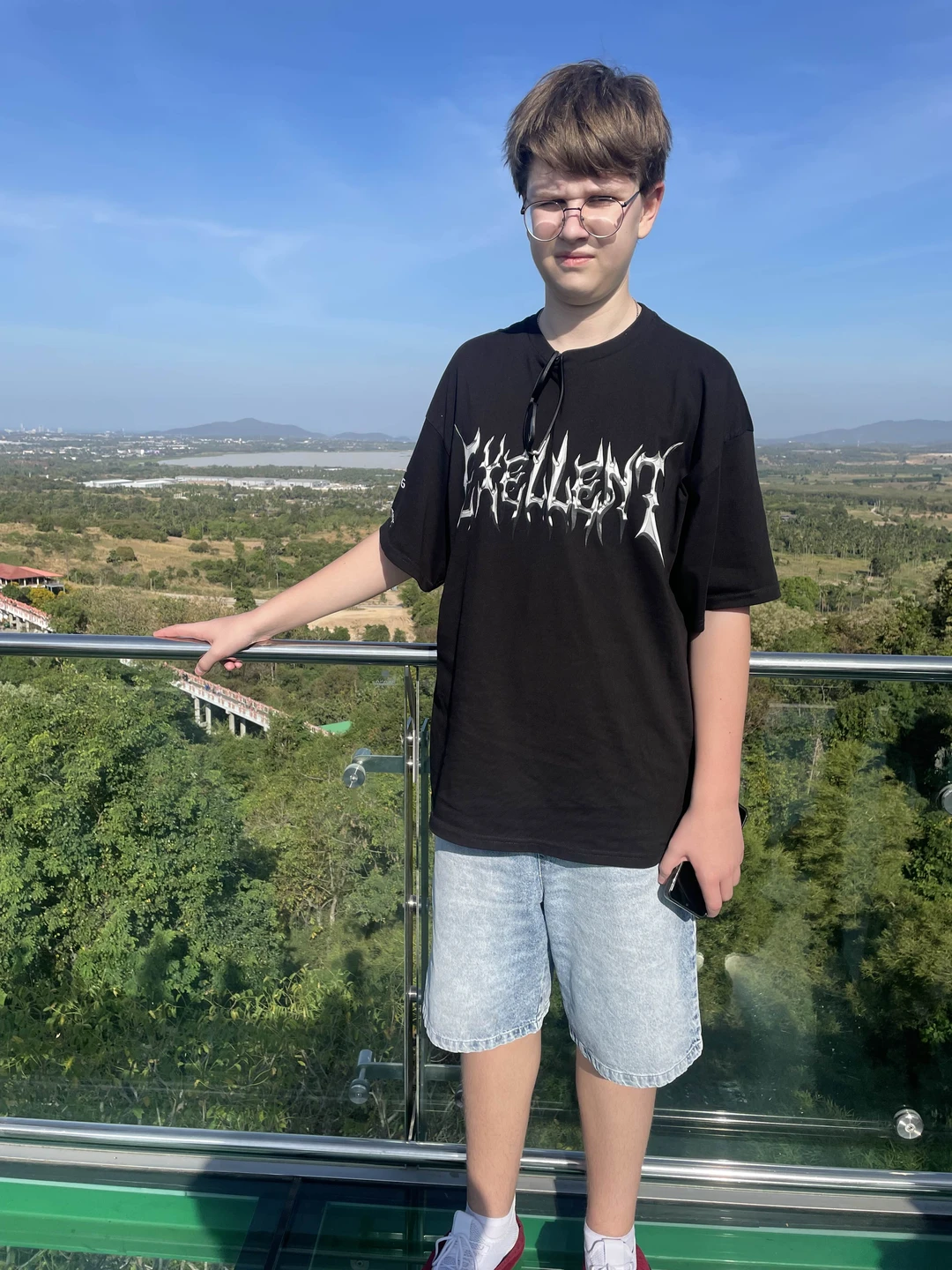 Экскурсия очень понравилась, особенно гид Вячеслав. Видно, что человек-специалист своего дела. Очень хорошо все рассказывал, с