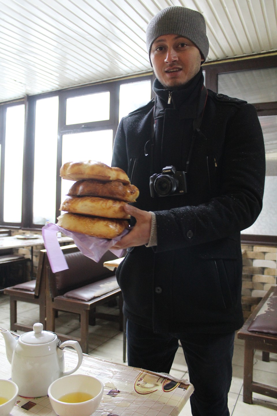 Атабек - не только прекрасный экскурсовод, влюблённый в свой город и в своё дело. Это душевный