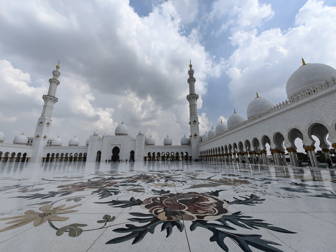 Меня устроил формат экскурсии, посмотрела всё что хотела за не очень большие деньги в маленькой группе.