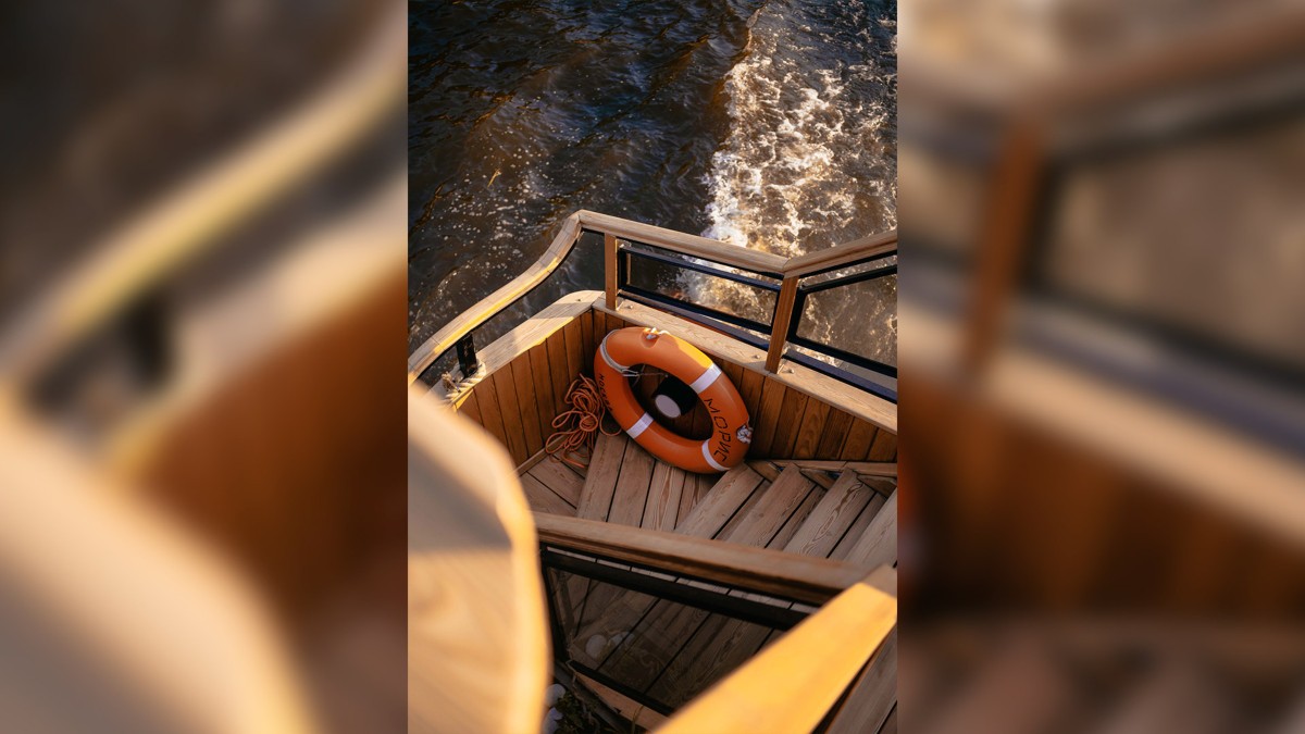 От Крымского моста — на дизайнерском теплоходе (10/13)