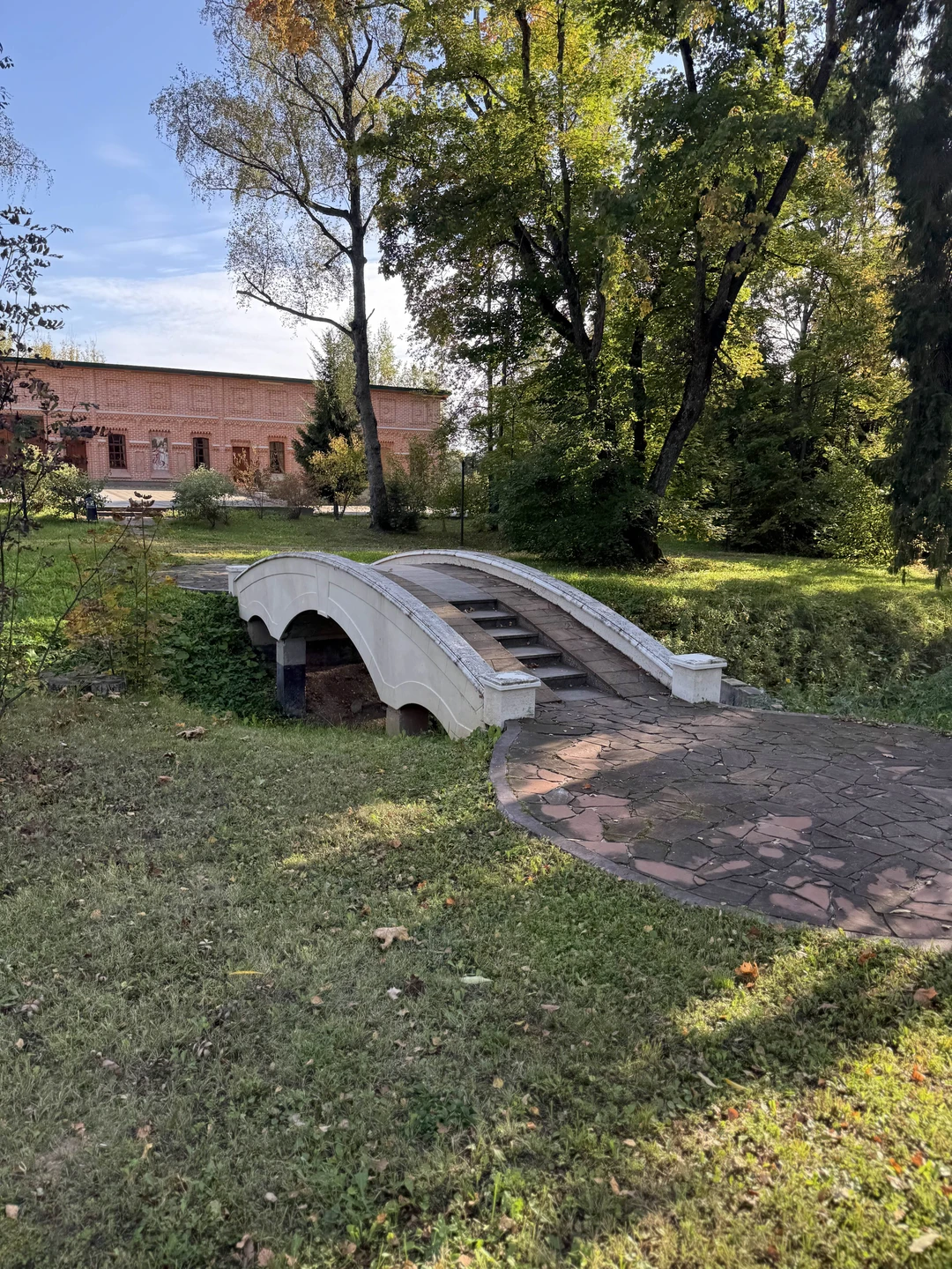 Мы в восторге. Нам очень понравилось все: начиная от ресепшен и встречи на нем заканчивая экскурсией