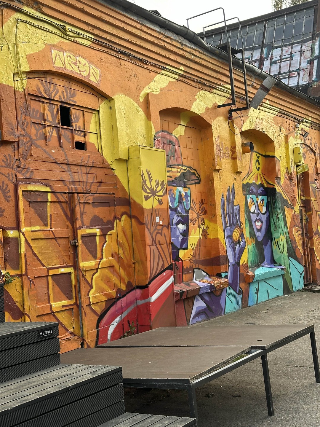 Виктория, спасибо за красоту 😍🤗 очень душевная экскурсия))) как будто встретилась со старой знакомой)) улица Миера,