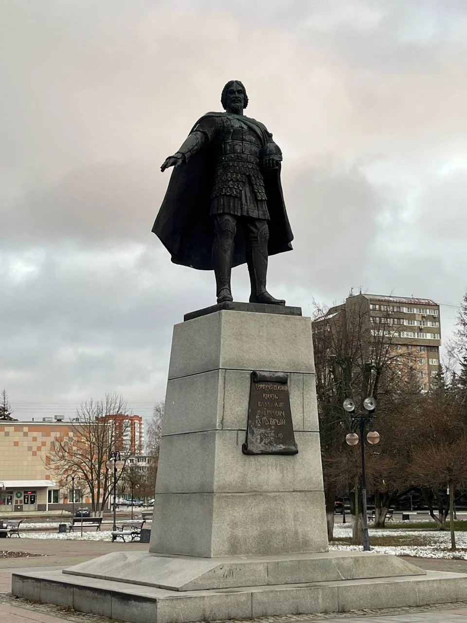 Спасибо. Было интересно, хоть экскурсию мы брали обзорную. Моментами я боялась, что гид взорвётся, потомучто в