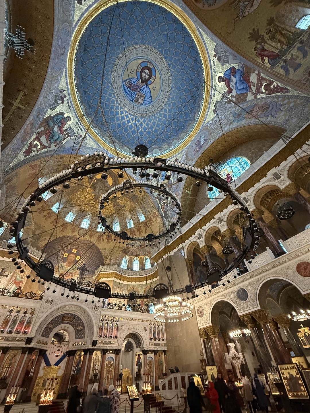 Из Санкт-Петербурга в Петергоф и Кронштадт: 2 города за 1 день (Любовь)