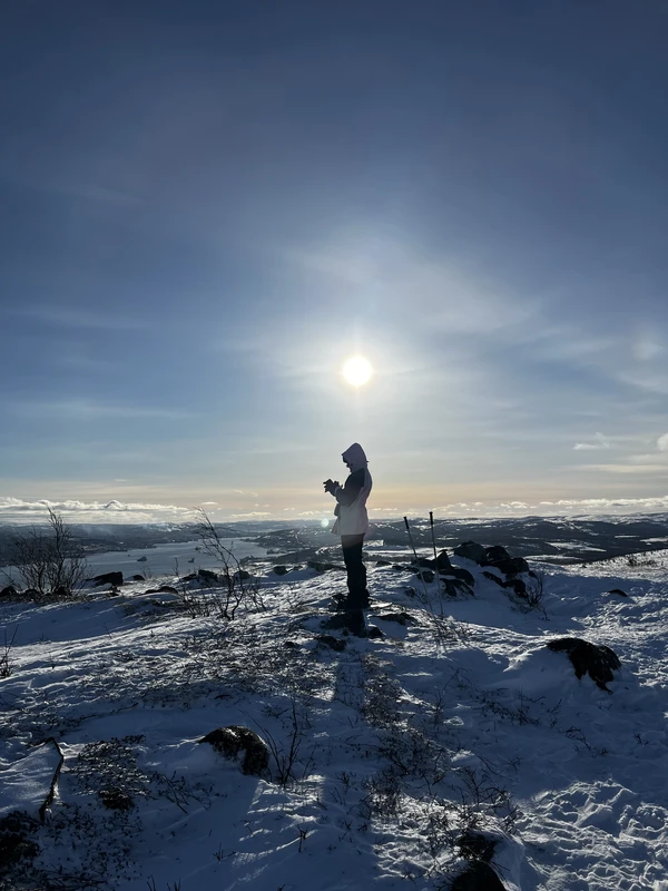 Виды Хайкинг в полярную ночь: сопки, фьорды и завораживающие виды