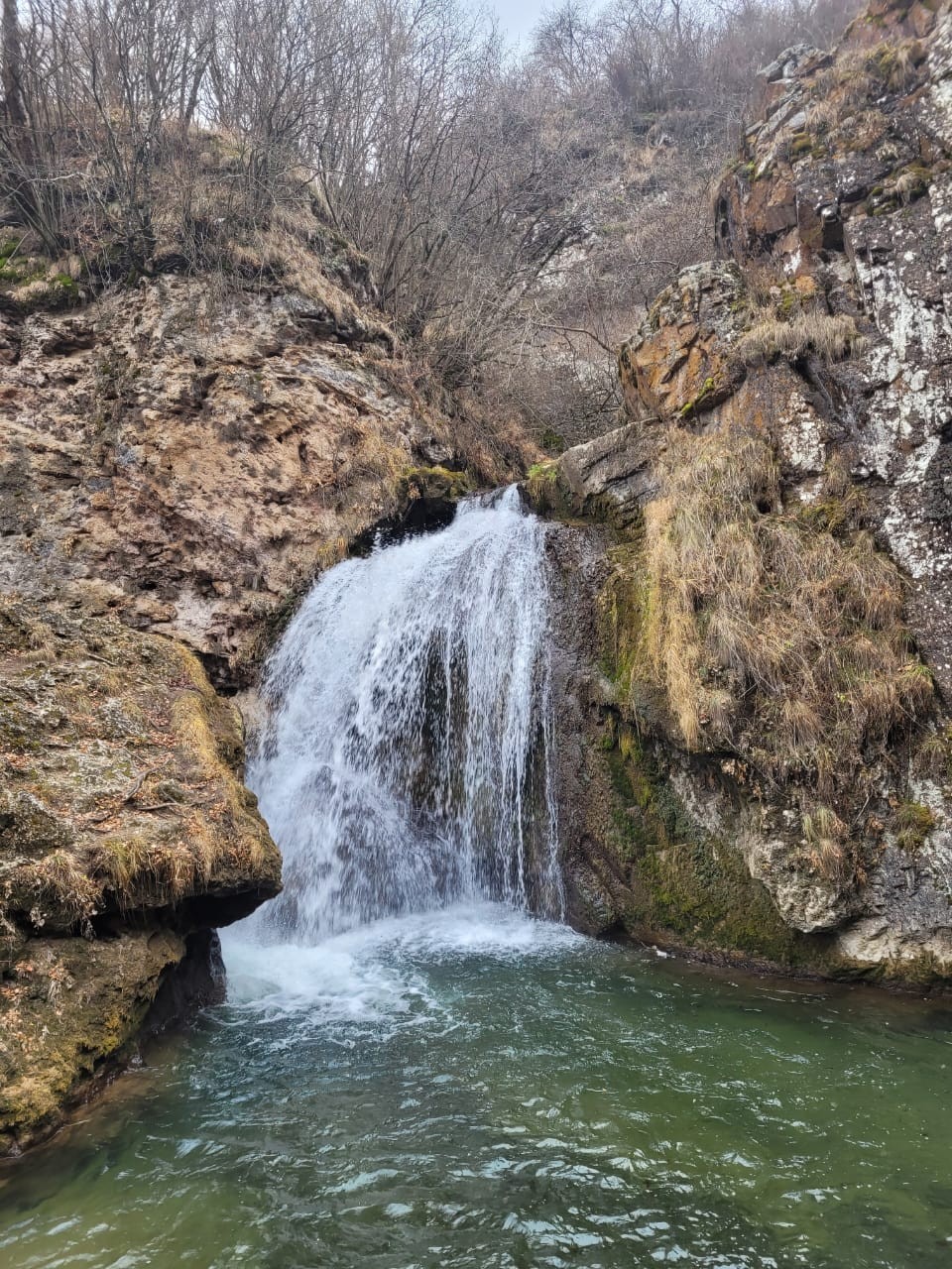 Экскурсия по горной местности Кавминвод с видом на Медовые водопады и гору Кольцо была невероятно удивительной,