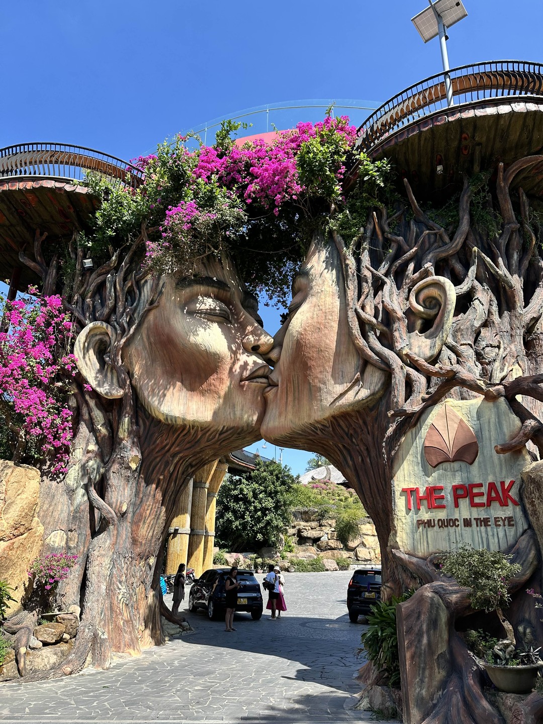 Если хотите провести потрясающий, насыщенный, наполненный эмоциями день на Фукуоке - без сомнения советую обратиться к