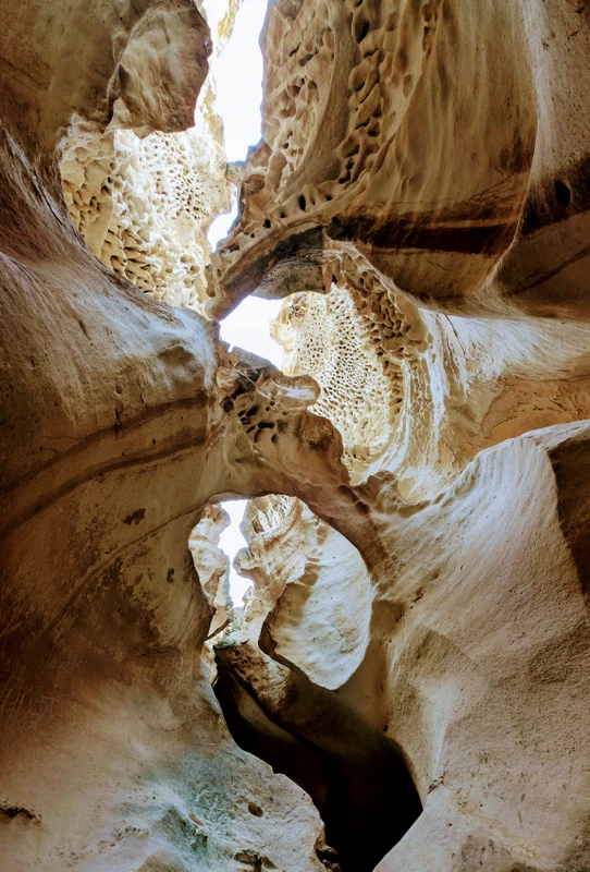 Фото - Экскурсия: "Ажурное чудо Мангистау: легенды и замки в камне"