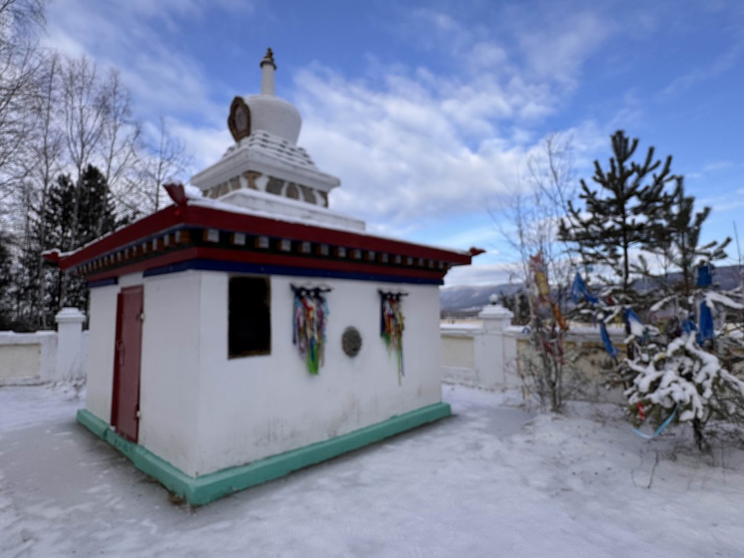 Были в Иркутске всего четыре дня, и один из них целиком решили посвятить поездке на Аршан с Александром — остались очень довольны!