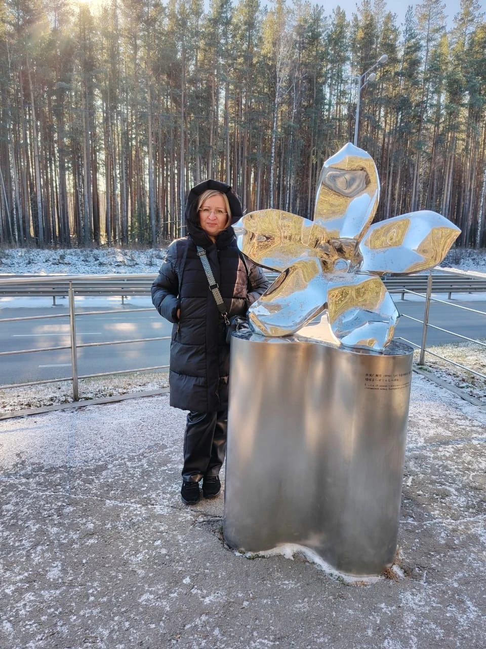 Анатолий, прекрасно знает свой город, экскурсия прошла на одном дыхании