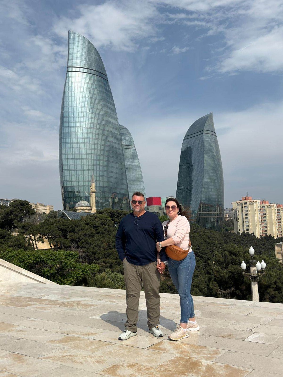 Хочу выразить огромную благодарность нашему гиду Шагину,наверное благодаря ему, его любви к Азербайджану, он влюбил нас