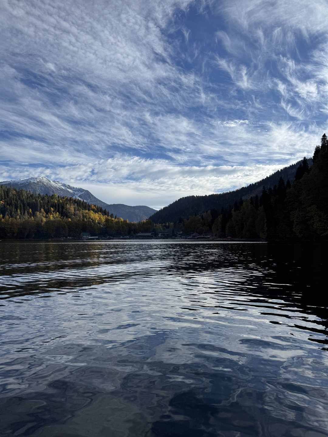 Сергей просто прекрасный человек!! Все было круто, показал нам замечательные места и рассказал историю Абхазии. Познакомил