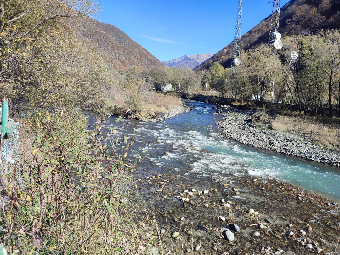 Это маршрут очень интересный и впечатляющий, особенно, если повезло с погодой). Ради таких видов стоит приехать