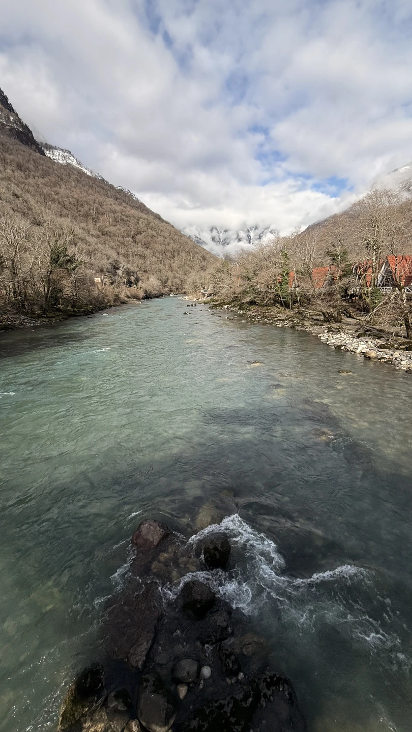 Спасибо огромное, все было очень здорово. У нас был экскурсовод Гамлет, который познакомил нас с вашей