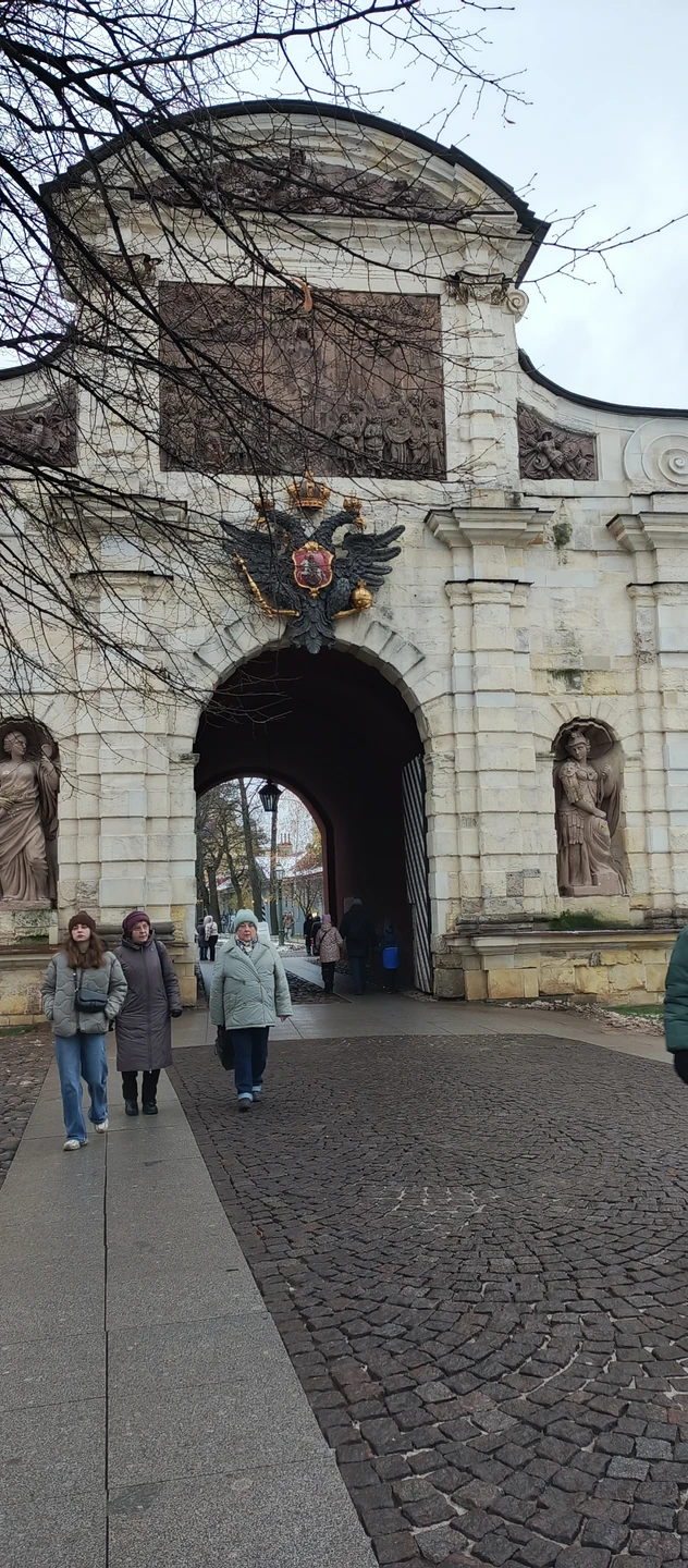 Замечальная экскурсия, спасибо! Полно, интересно. Время пролетело незаметно. Всё четко по времени и по организации