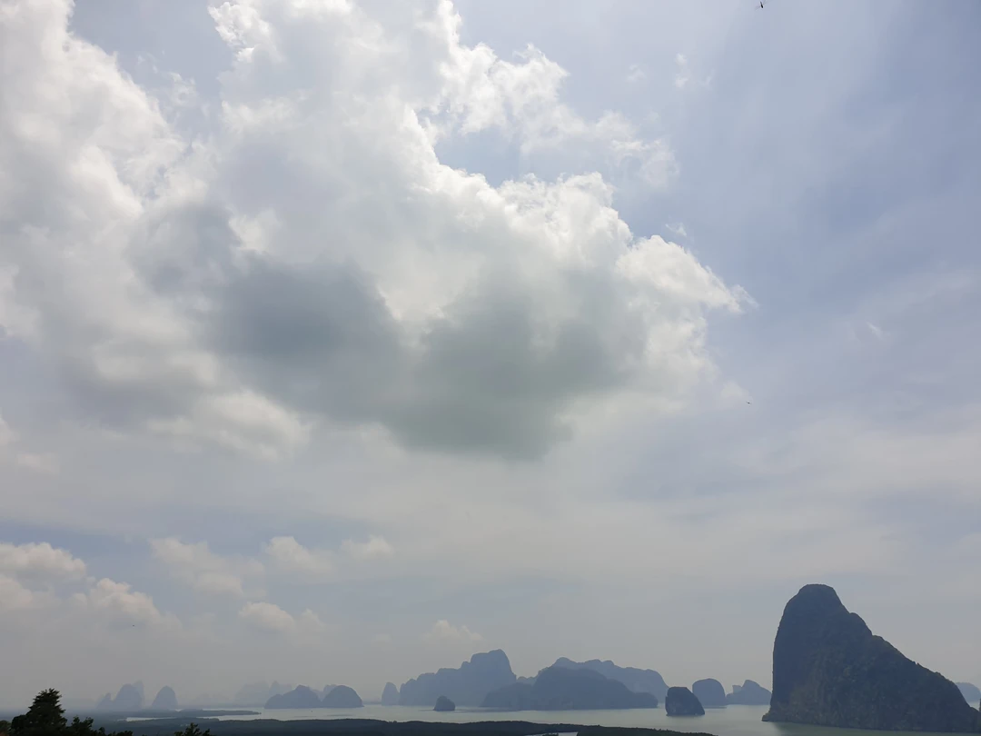 Большое спасибо за экскурсию! Спокойная, тихая поездка для тех, кто хочет посмотреть, на что-то нестандартное(я даже