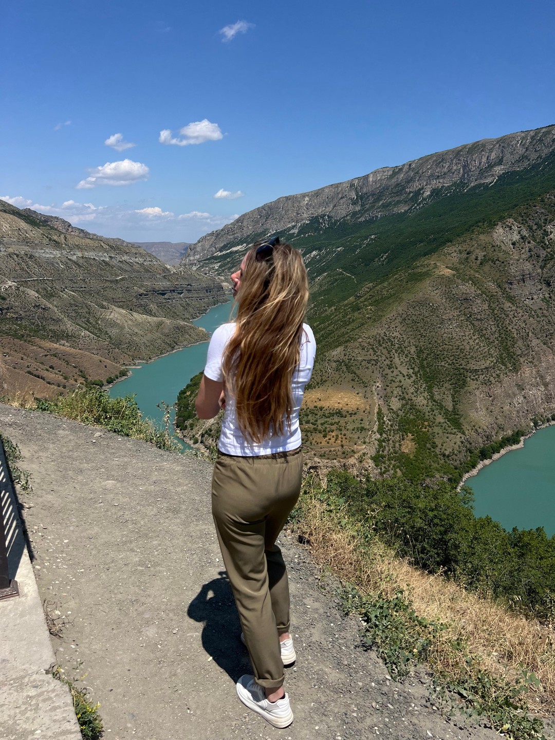 Очень крутая экскурсия! 👏👏👏Заняла целый день, но мы нисколько не пожалели! 💕Увидели очень много красивых завораживающих