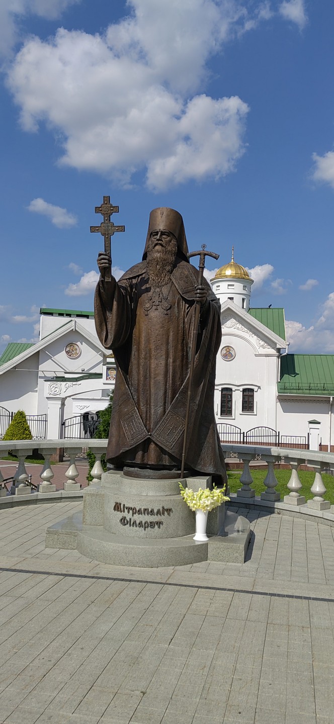 Отличная экскурсия! С нами была на маршруте Анна, очень профессиональный экскурсовод. Рекомендую начать свое исследование Минска