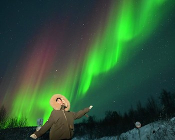 Удивительная Териберка: кладбище кораблей, каменный пляж, Батарейский водопад и охота за северным сиянием