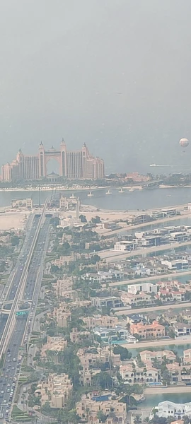 Экскурсия понравилась. Не утомительно, хотя и на целый день. Были с детьми, учитывали некоторые детали для