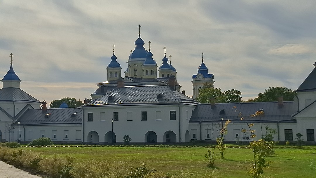 Великолепная экскурсия, все организовано замечательно. Автобус хороший. Катамаран удобный. Гиды- профессионалы своего дела, рекомендую!!!