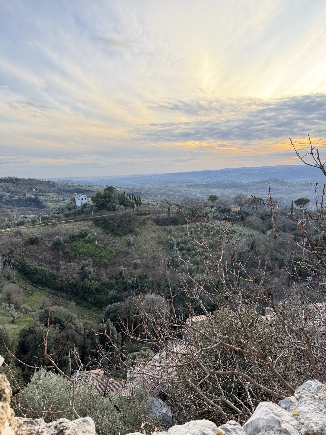 Свое первое путешествие в Италию я решила начать с глубинки, посмотреть как живут настоящие итальянцы чем