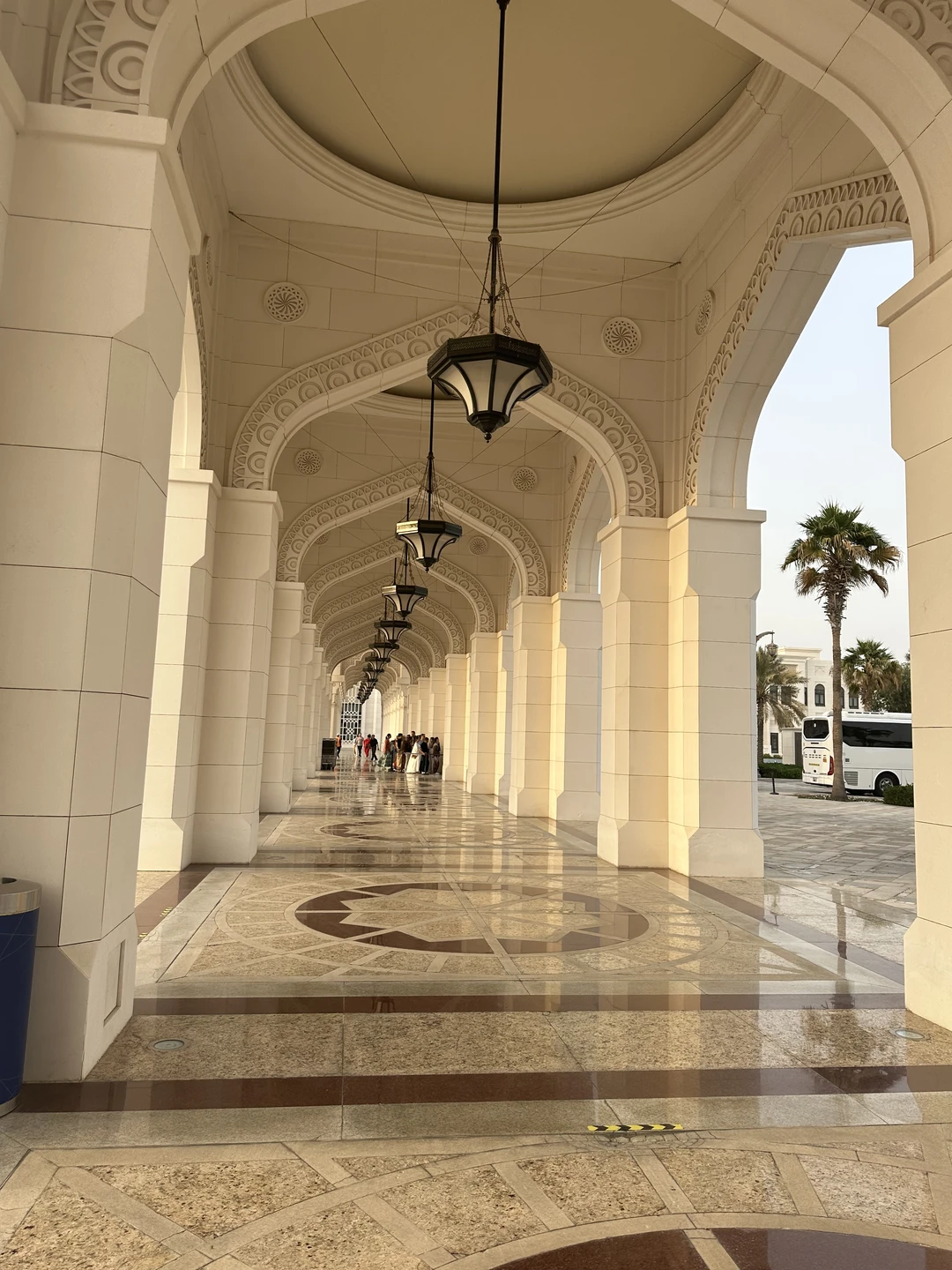 Мы благодарны нашему гиду Хану за увлекательную экскурсию!!! У нас невероятно много впечатлений, красивых фотографий, много