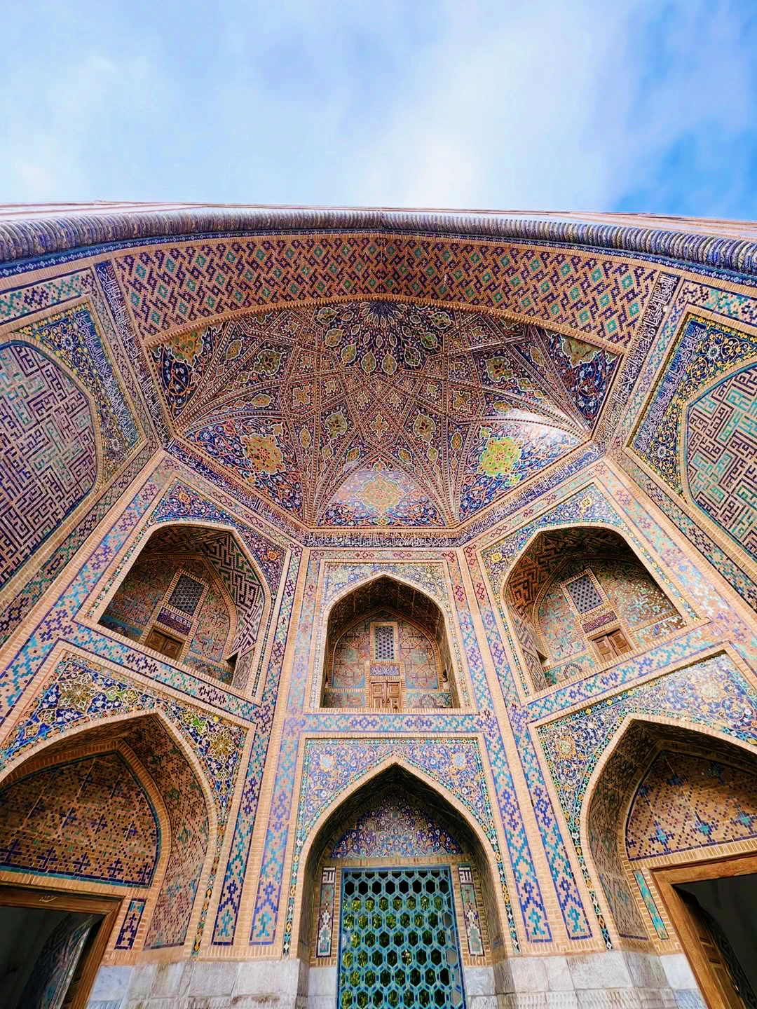 Хочу выразить искреннюю благодарность Парвизу за невероятную экскурсию! С первых минут понимаешь, что перед тобой человек