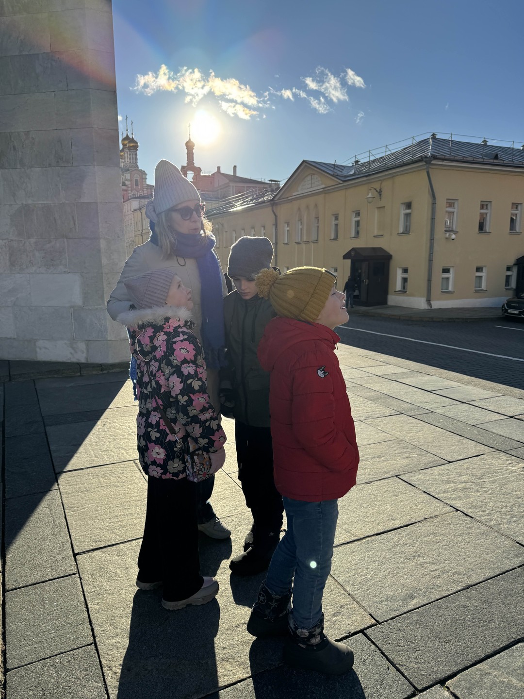 Детская экскурсия по территории Кремля (Марина)