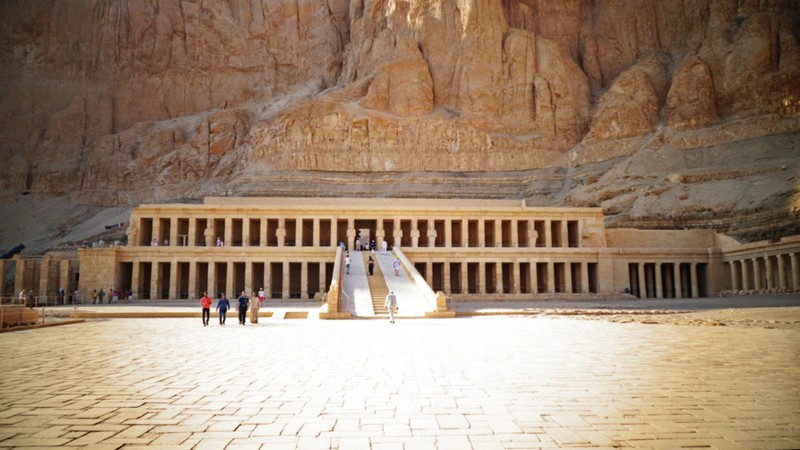 По следам фараонов: в Луксор из Хургады