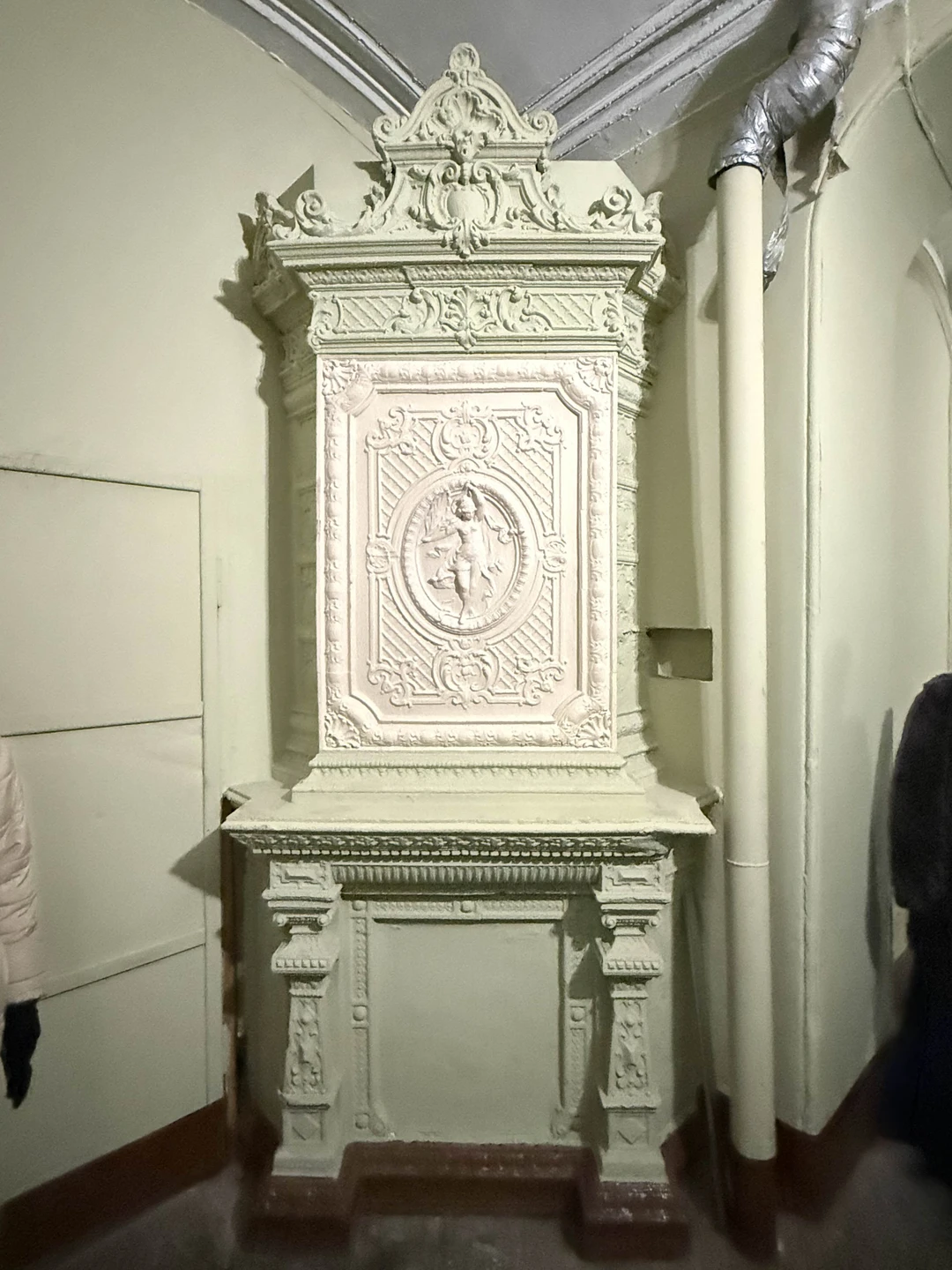 Секреты Петроградской стороны: дворы-колодцы, парадные и доходные дома (Александра)