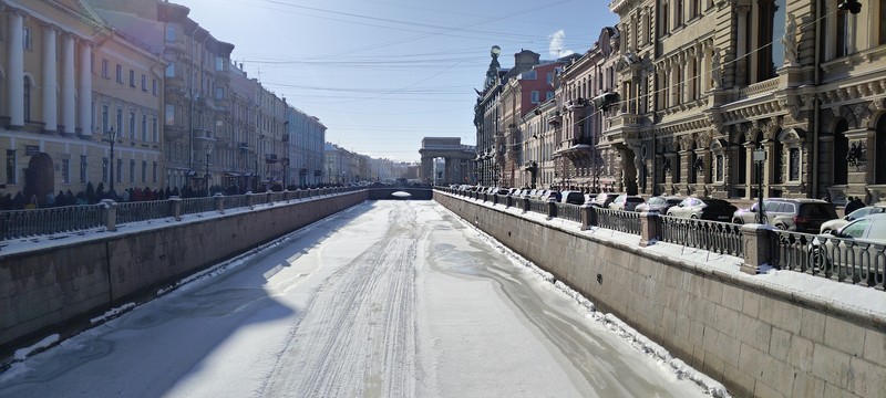 Фото к экскурсии Петербург романтический и мистический: мобильный квест