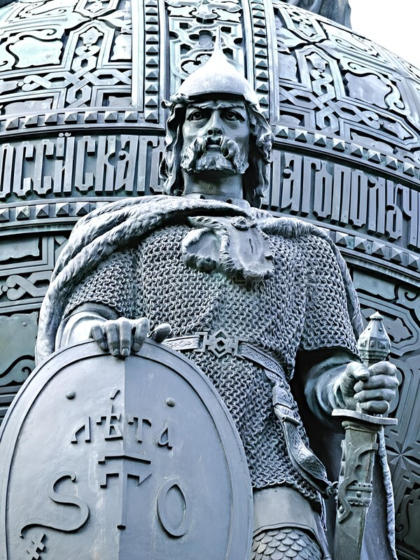 Рюрик по-новгородски: путешествие в резиденцию князя (на вашем авто)