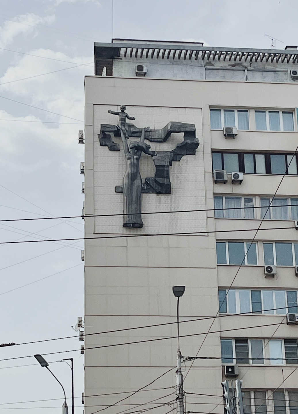 Очень ёмкая, информативная экскурсия, которая за счет своей структурированности совершенно не утомляет. Если стоит задача -