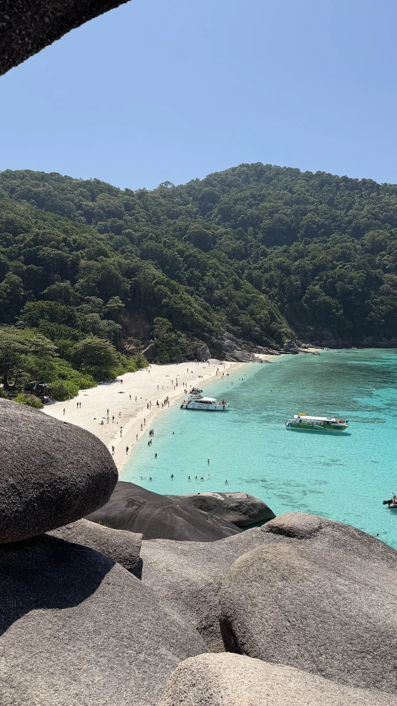 Экскурсия очень понравилась. Организация отличная: от трансфера до перемещения между островами и питания. Гид отличный, сопровождала