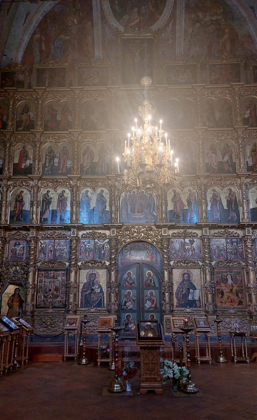 Экскурсия очень понравилась. С Мариной очень комфортно общаться, она с готовность отвечает на вопросы, очень доступно