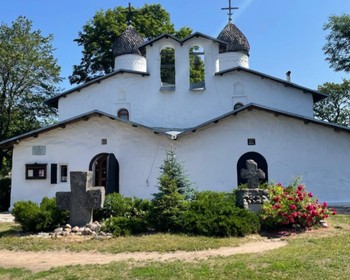 Псково-Печерский монастырь, Богом зданные пещеры, Изборская крепость, Словенские ключи, активность по сезону