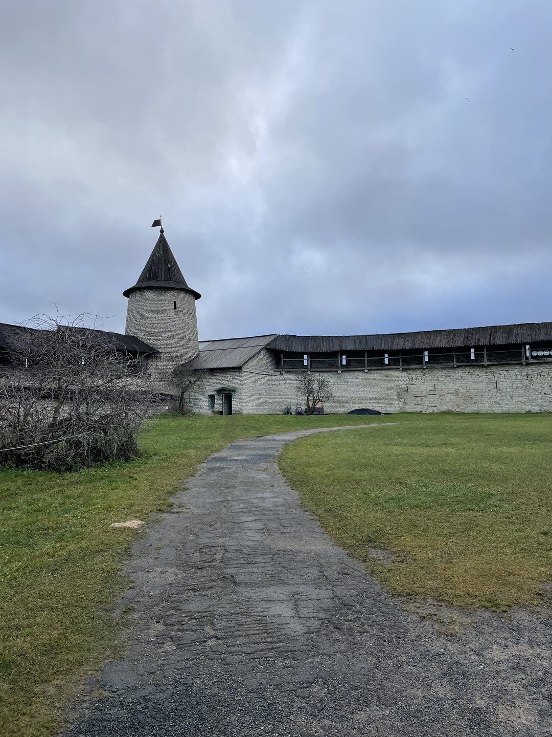 Замечательная экскурсия - много интересной информации, отличная русская речь гида Даниила. Особенно порадовала его искренняя любовь