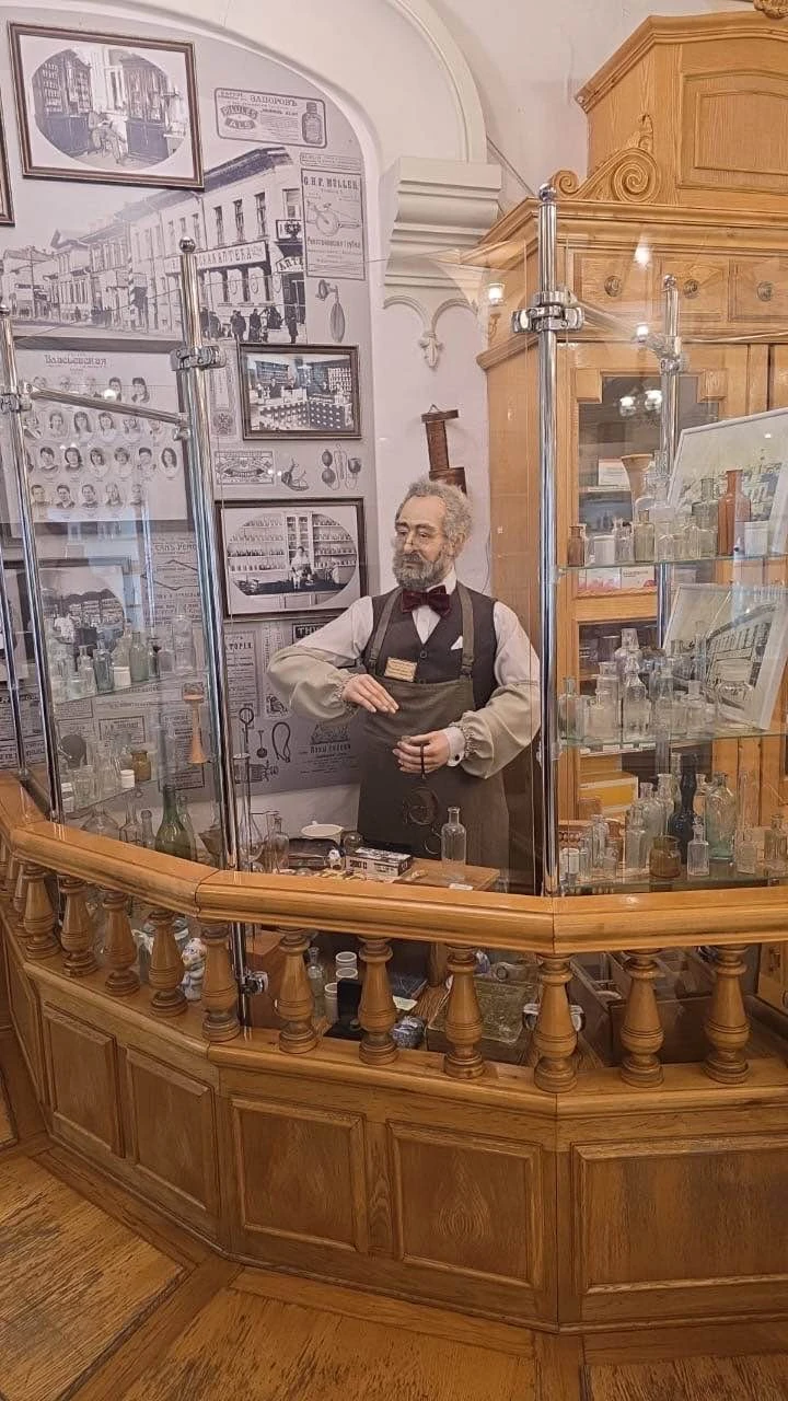 Хочу выразить огромную благодарность Анне за приятную прогулку по Ярославлю. Несмотря на то, что на групповую